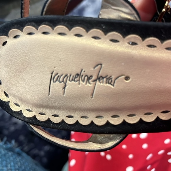 Jacqueline Ferrar Black Lace Heels - Picture 5 of 5